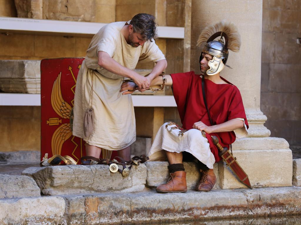 Image: A Roman soldier and his slave