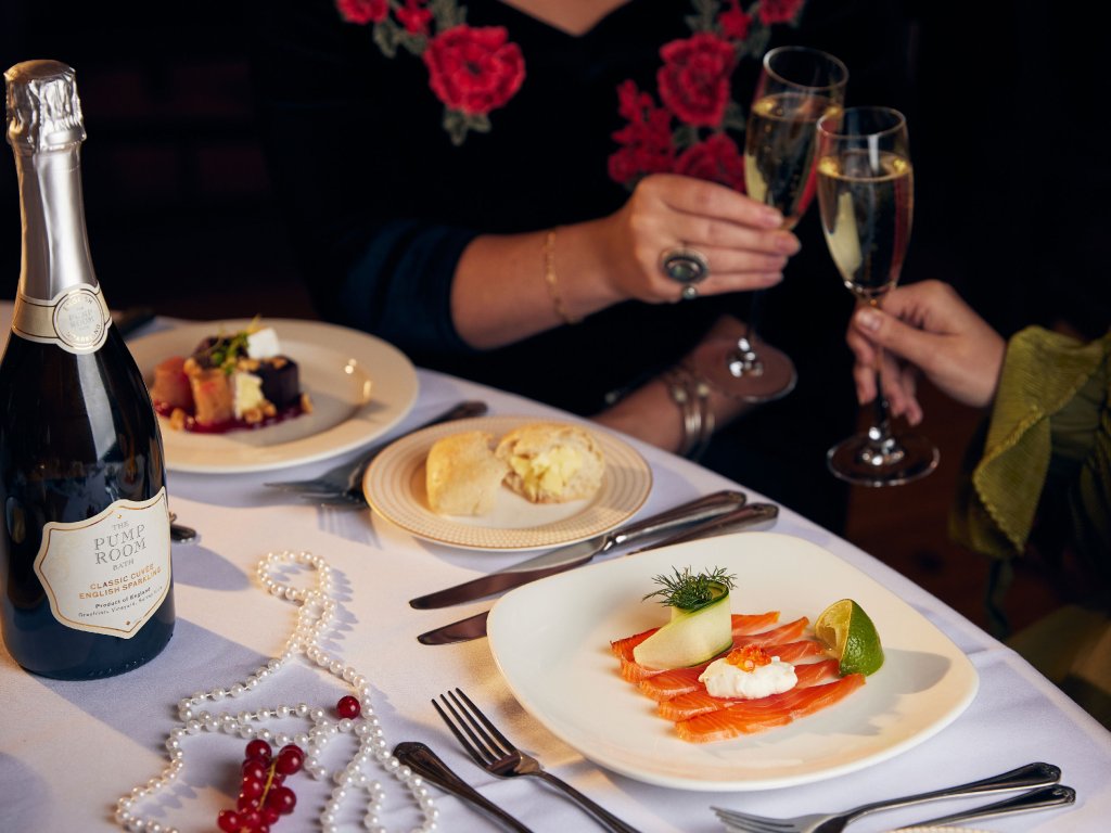 dinning in the Pump Room